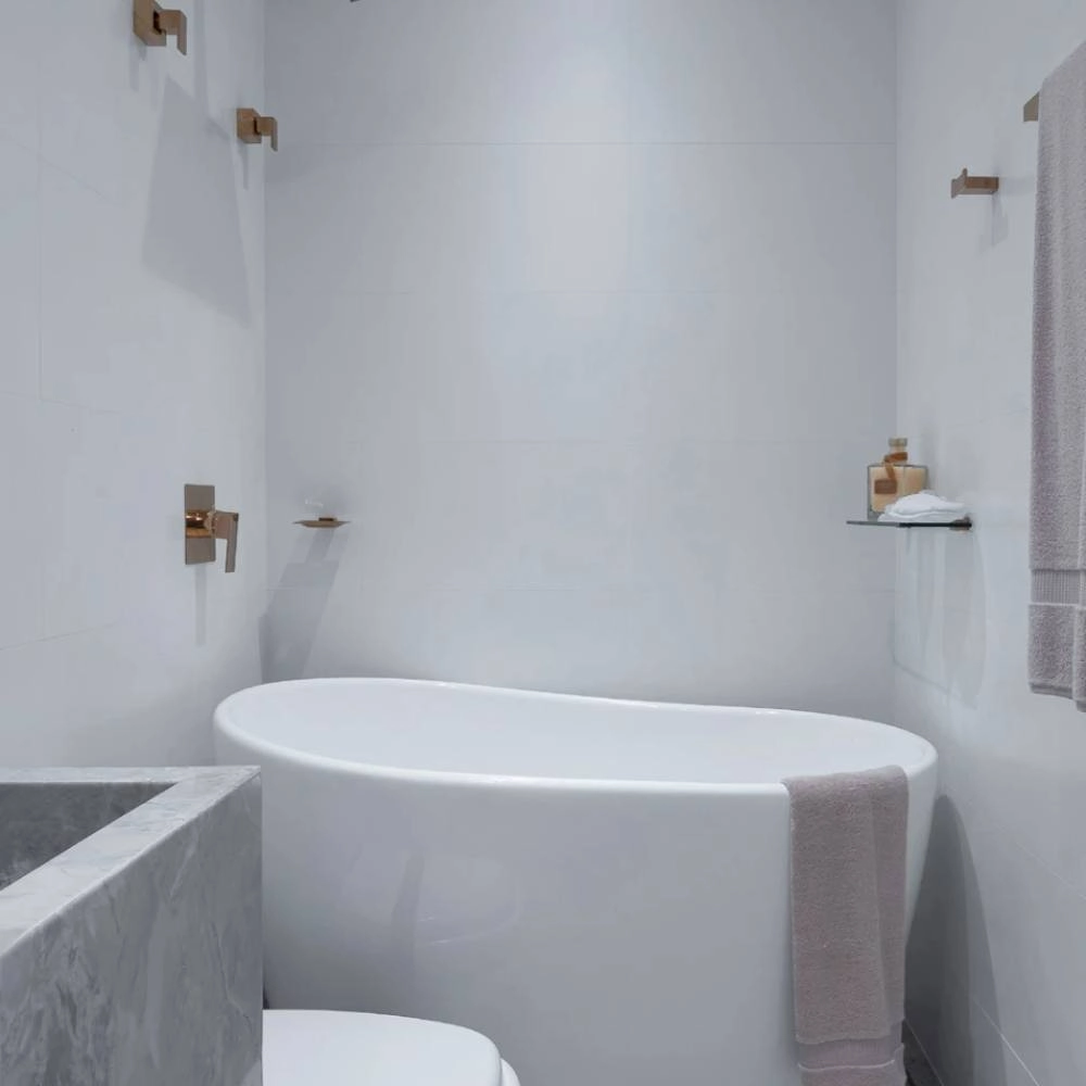 Banheira Immersi Embaú Glossy White130X80X75 IM1023GW