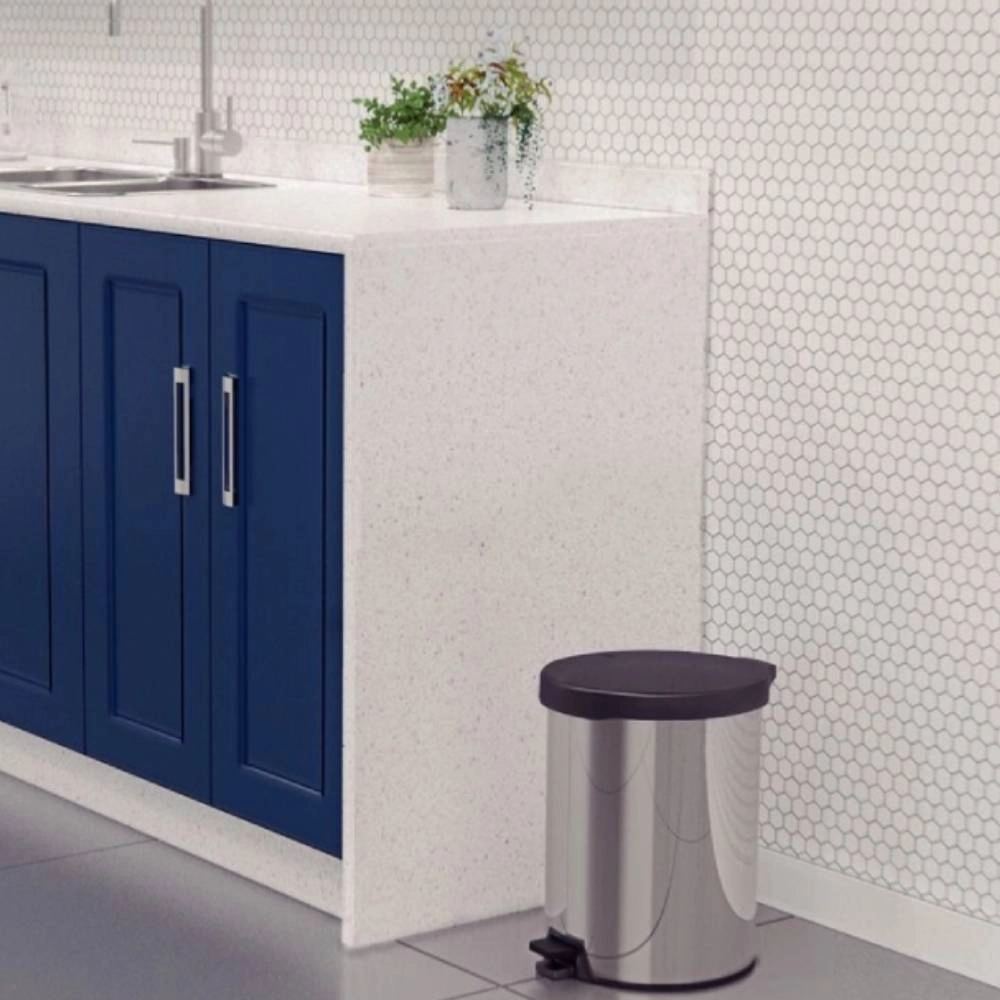Lixeira com Pedal Tramontina New em Aço Inox com Acabamento Polido 12 L