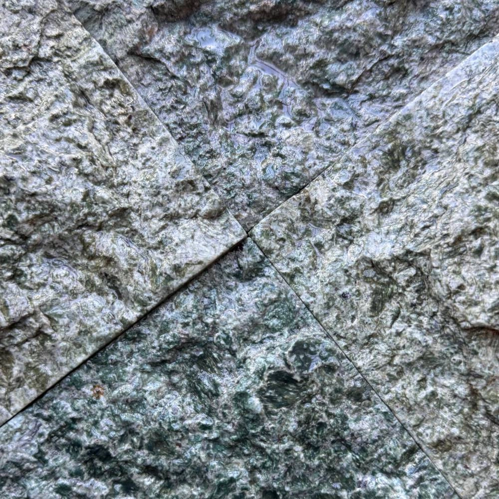 Pedra Hijau Bruta Orna 10x10 cx 1,00