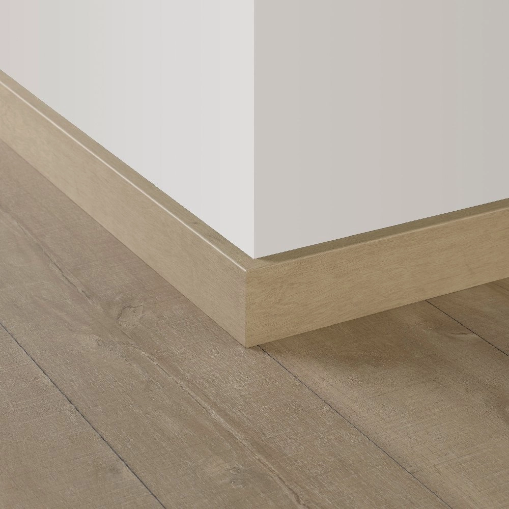 Rodapé Eligna Wide Quick Step  Carvalho Claro Serrado