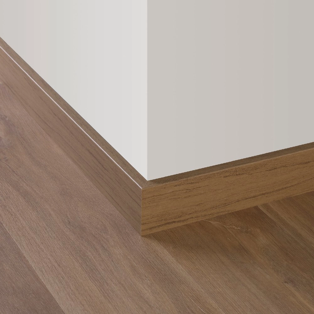 Rodapé Smart Quick Step Carvalho Natural Midnight 