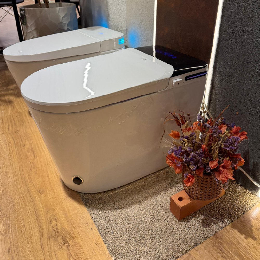 Bacia Eletrônica Smart Tokyo Tech com Display Digital e Controle Remoto Orna