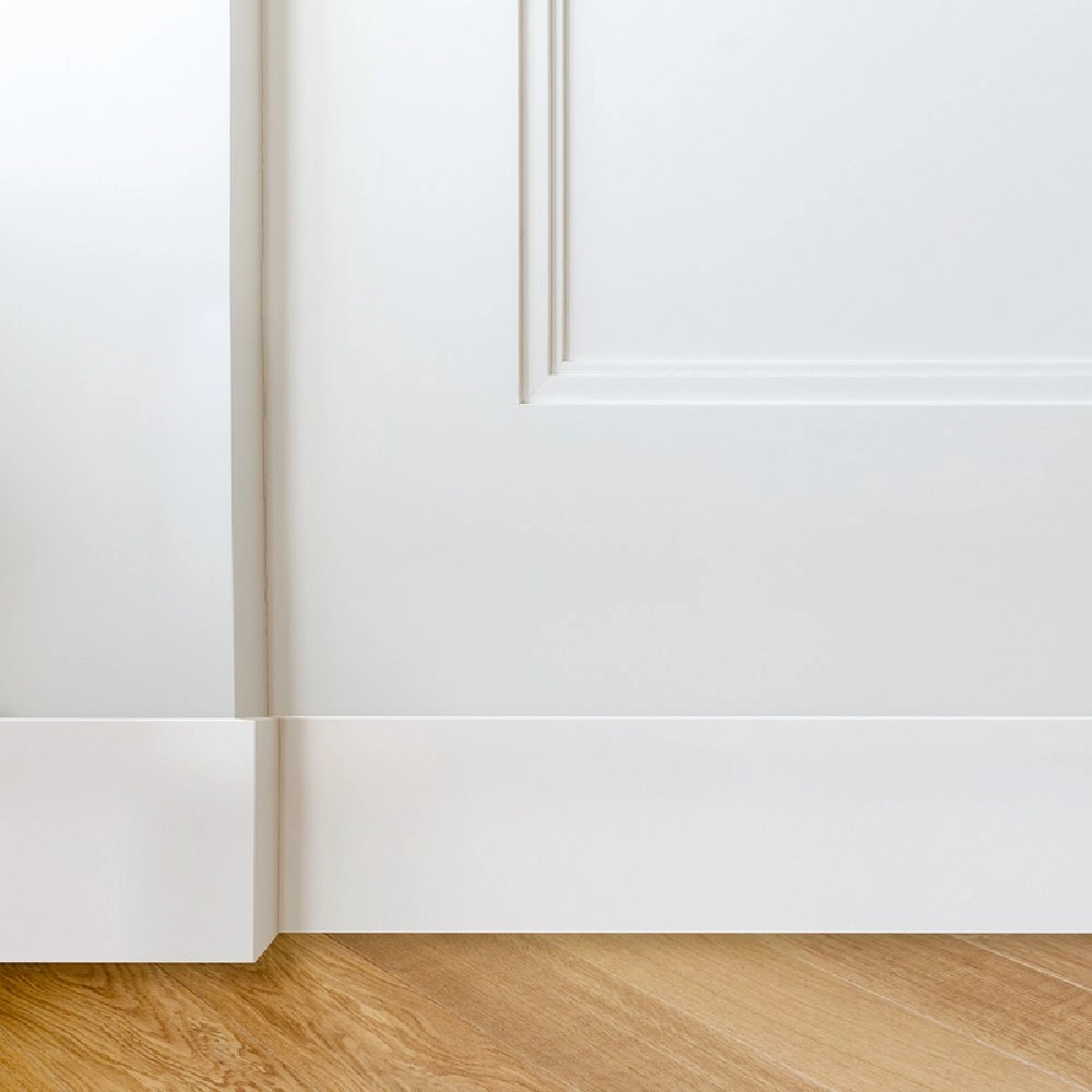 Ruffino Rodapé e Alizar Poliestireno Branco Liso 10cmx240cm